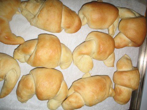crescent rolls after baking